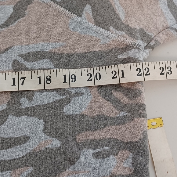 Monrow Camo Sz M Cotton Crewneck Sweatshirt - Picture 6 of 11